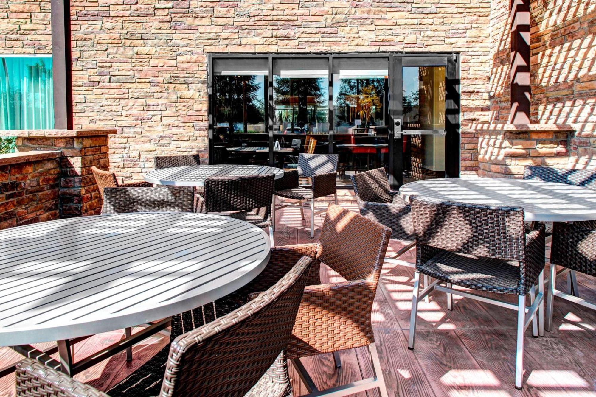 Towneplace Suites By Marriott Bakersfield West Exterior foto