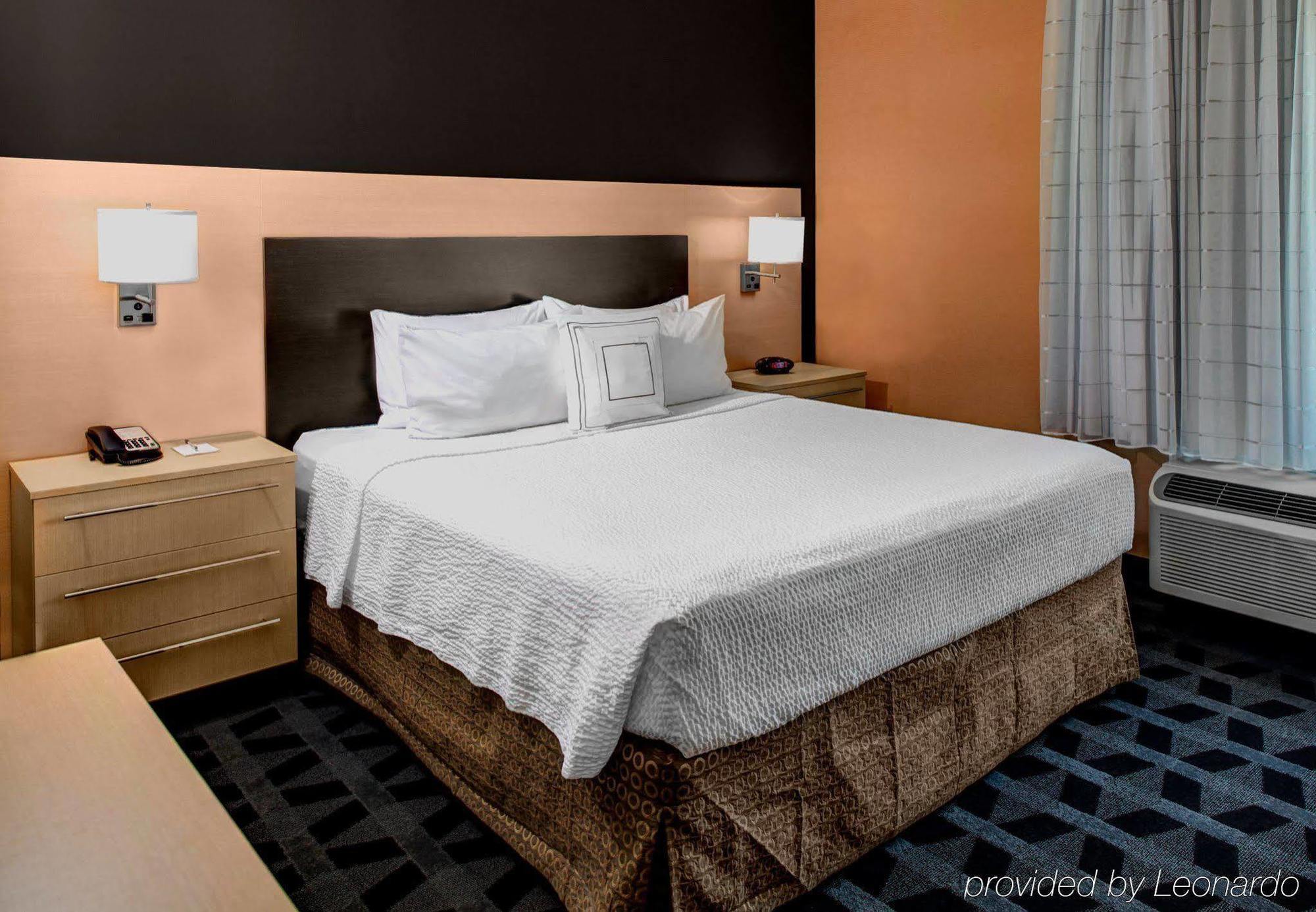 Towneplace Suites By Marriott Bakersfield West Exterior foto