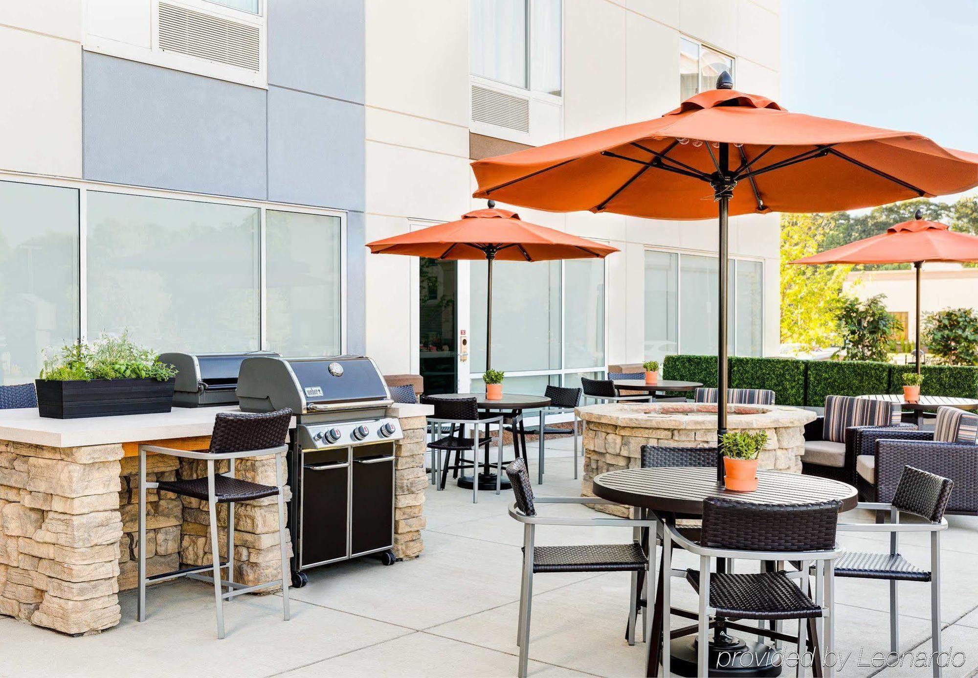 Towneplace Suites By Marriott Bakersfield West Exterior foto